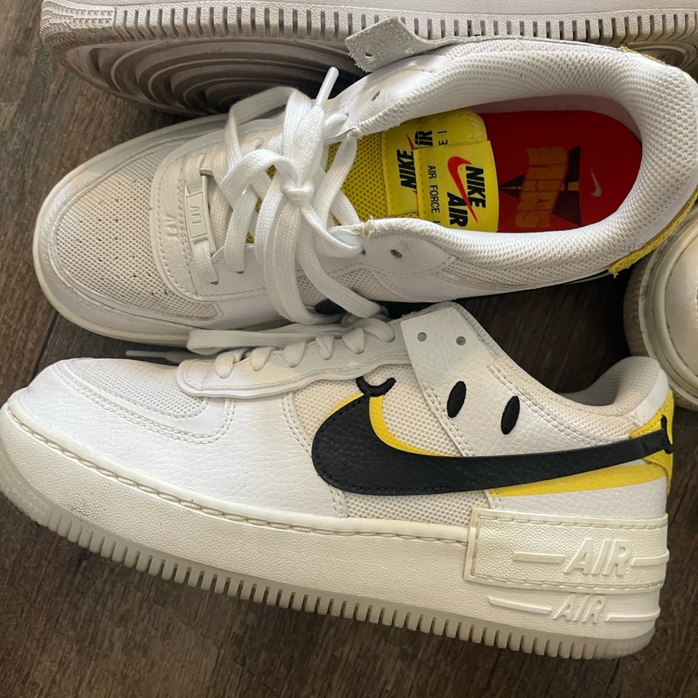 NIKE smile air force 1 shadow